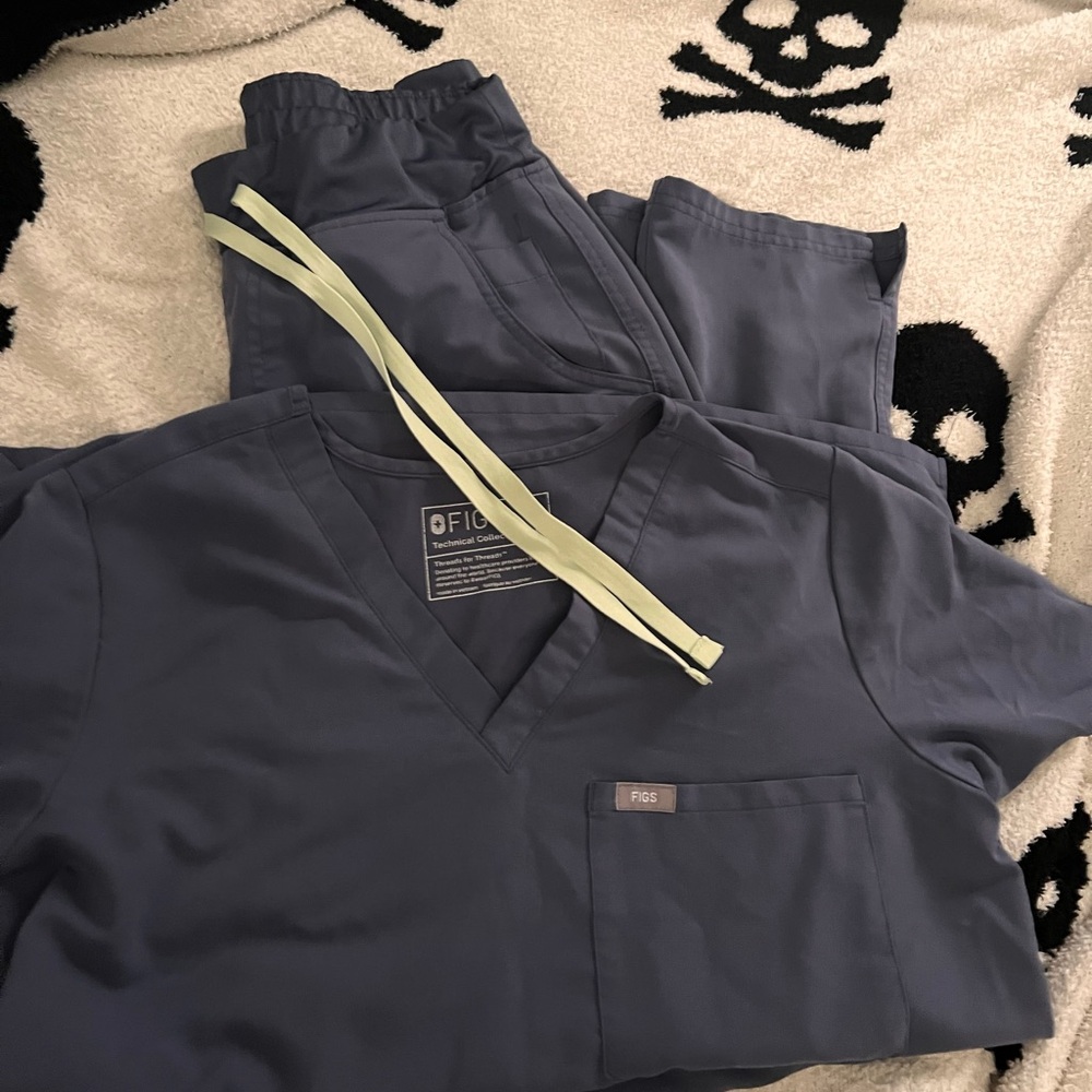 *sold* Figs Space Navy Scrubs M/MP